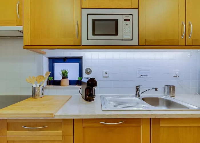 Al - Sol F5 Ab Lägenhet